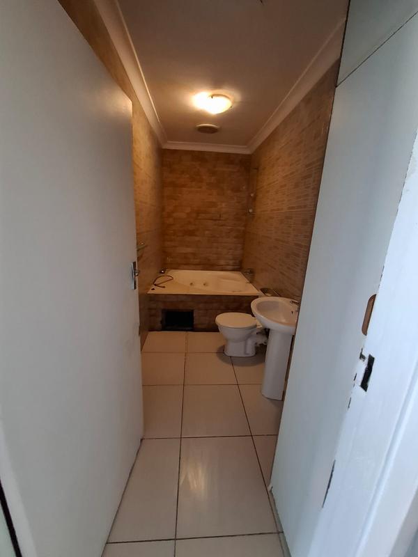 To Let 3 Bedroom Property for Rent in Goodwood Central Western Cape